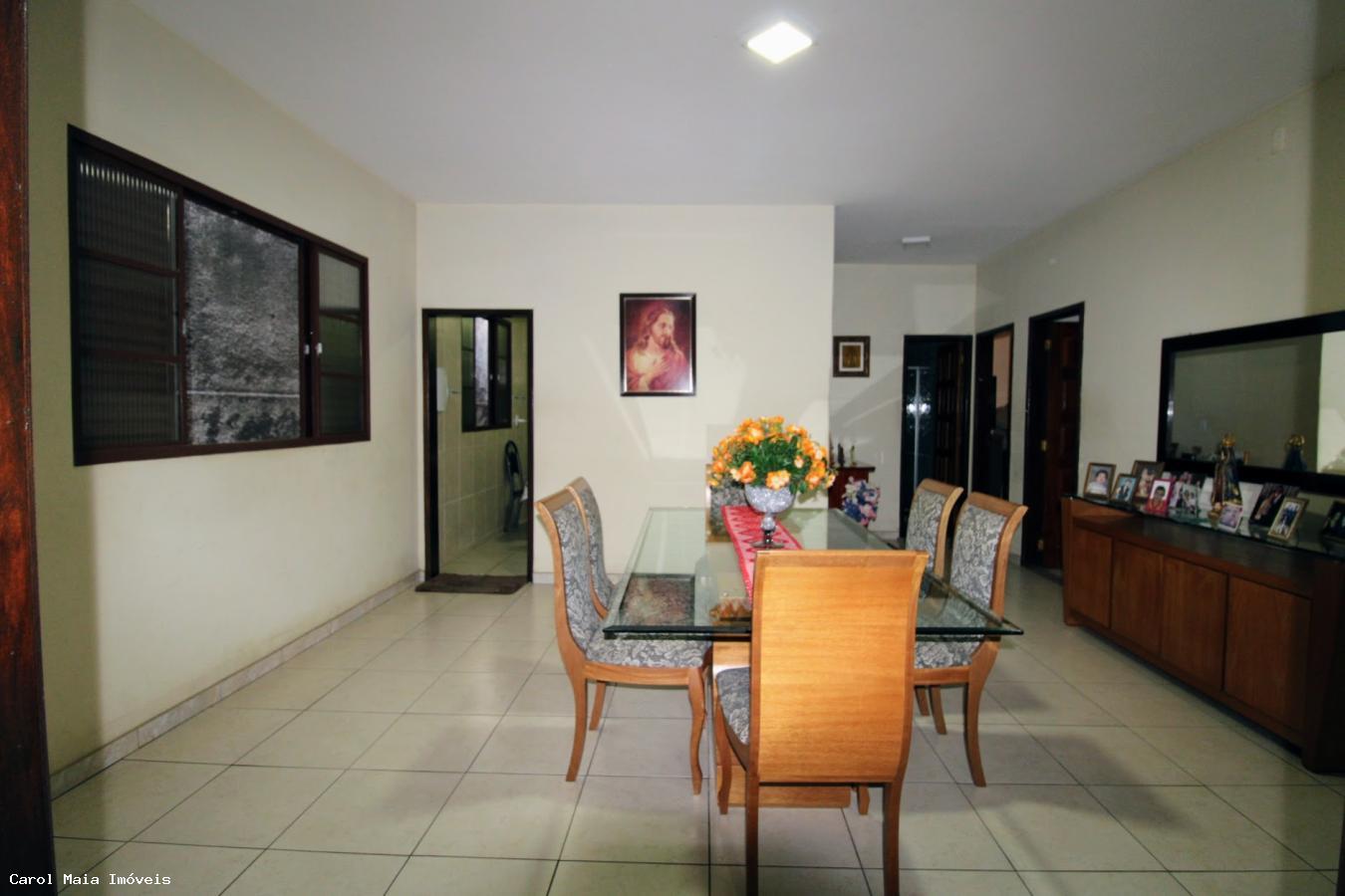 Casa à venda com 3 quartos, 250m² - Foto 3