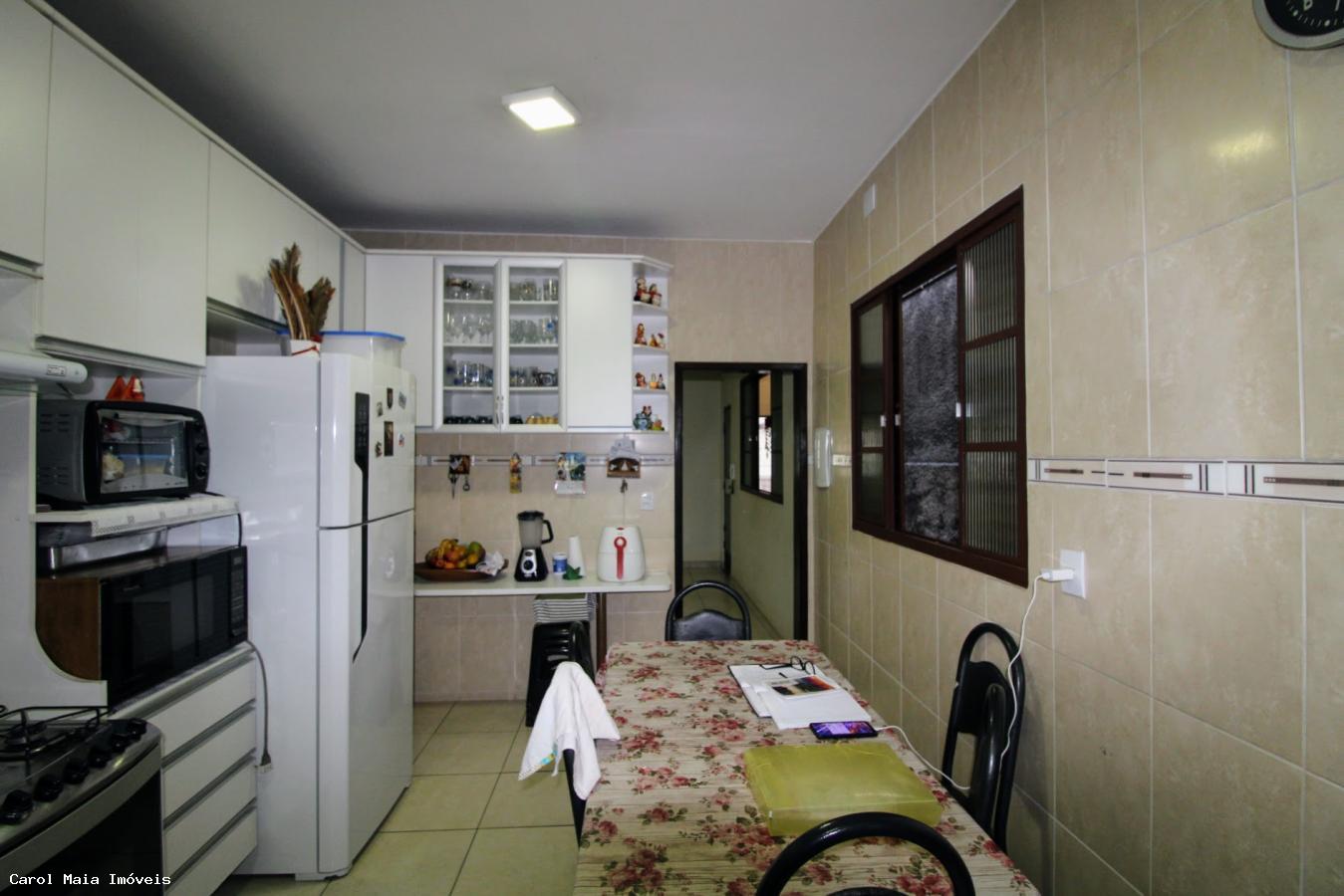 Casa à venda com 3 quartos, 250m² - Foto 20